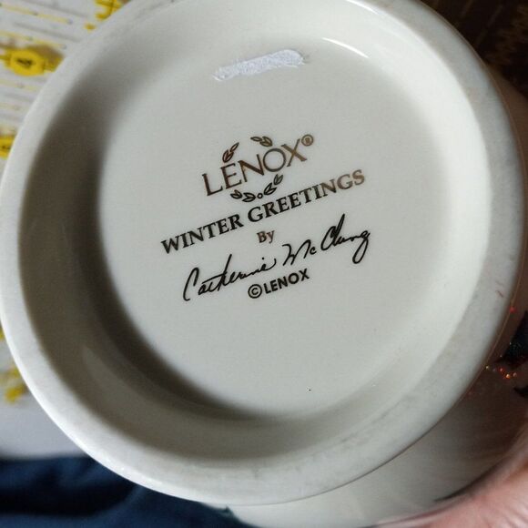 Lenox Vase  Cottagecore Grandmacore Holiday Designer Gold Trim - Picture 2 of 6